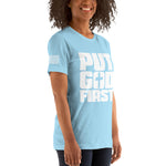 Put GOD First - Unisex t-shirt